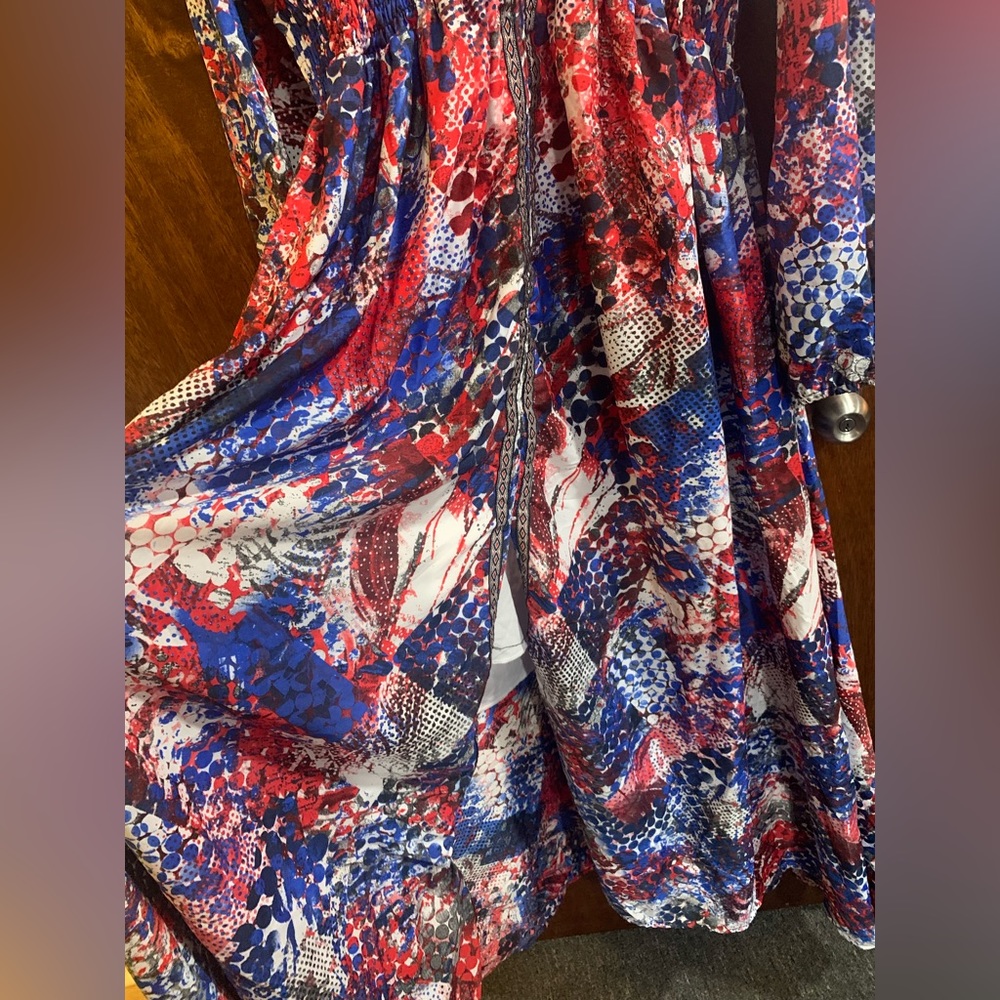 Extremely long Maxi dress. Good for size M, L and XL. Worn once to a work party. - Picture 3 of 5